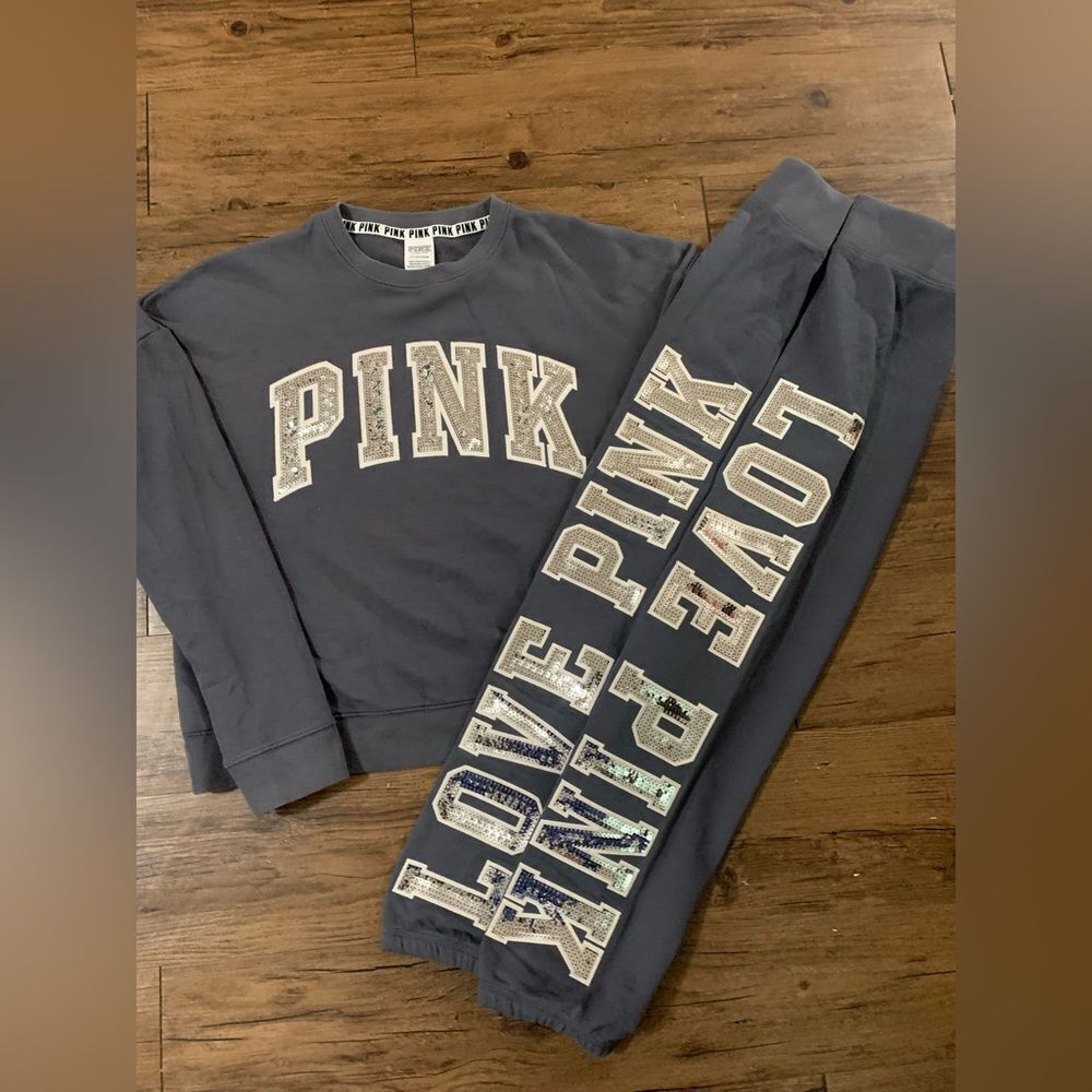 PINK VS BLING SWEATSHIRT / GRAY SEQUINS JOGGER PANTS OUTFIT
